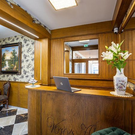 Voeroes Alom Panzio Bed and Breakfast Tiszakécske Buitenkant foto