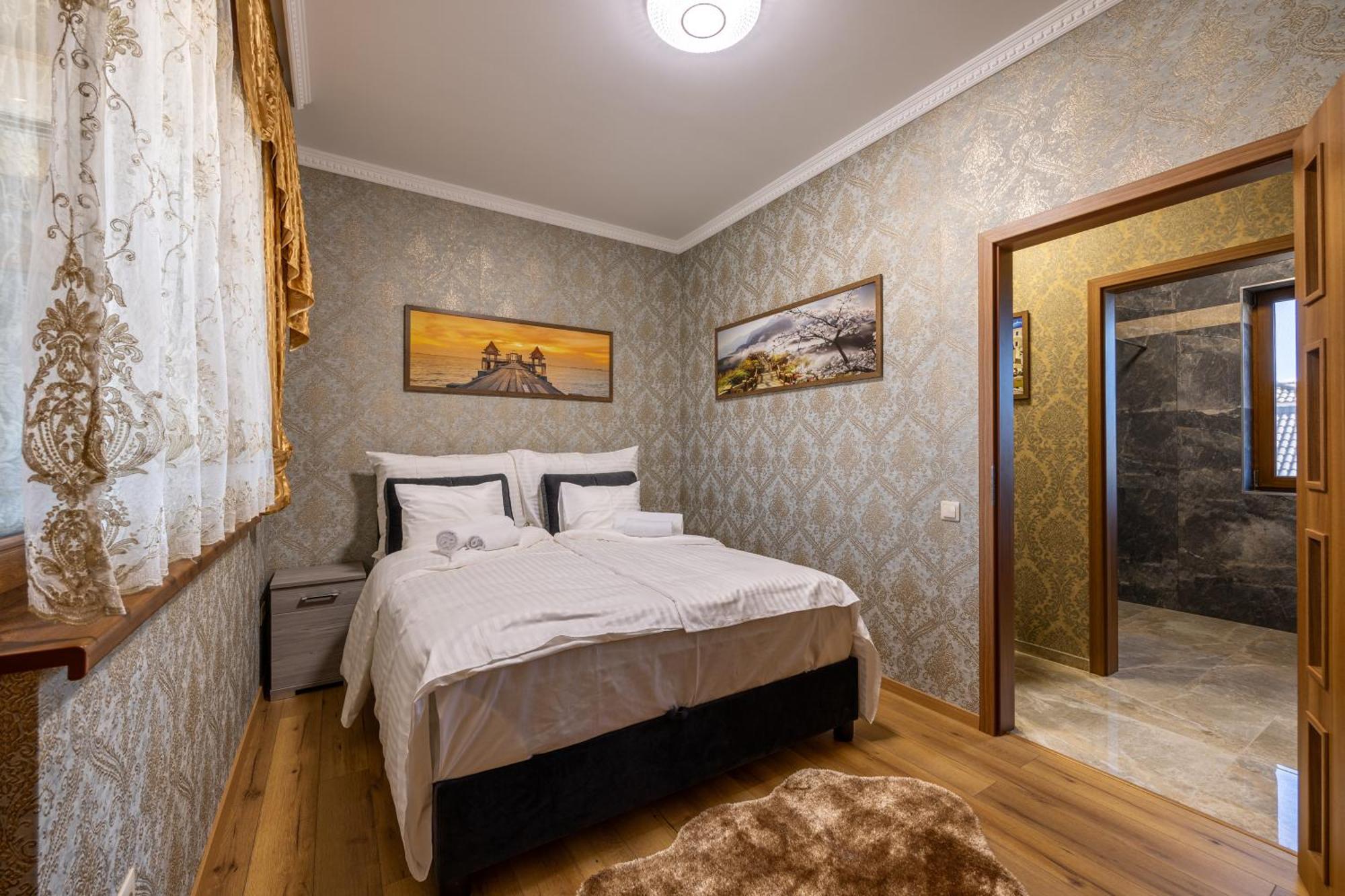 Voeroes Alom Panzio Bed and Breakfast Tiszakécske Buitenkant foto