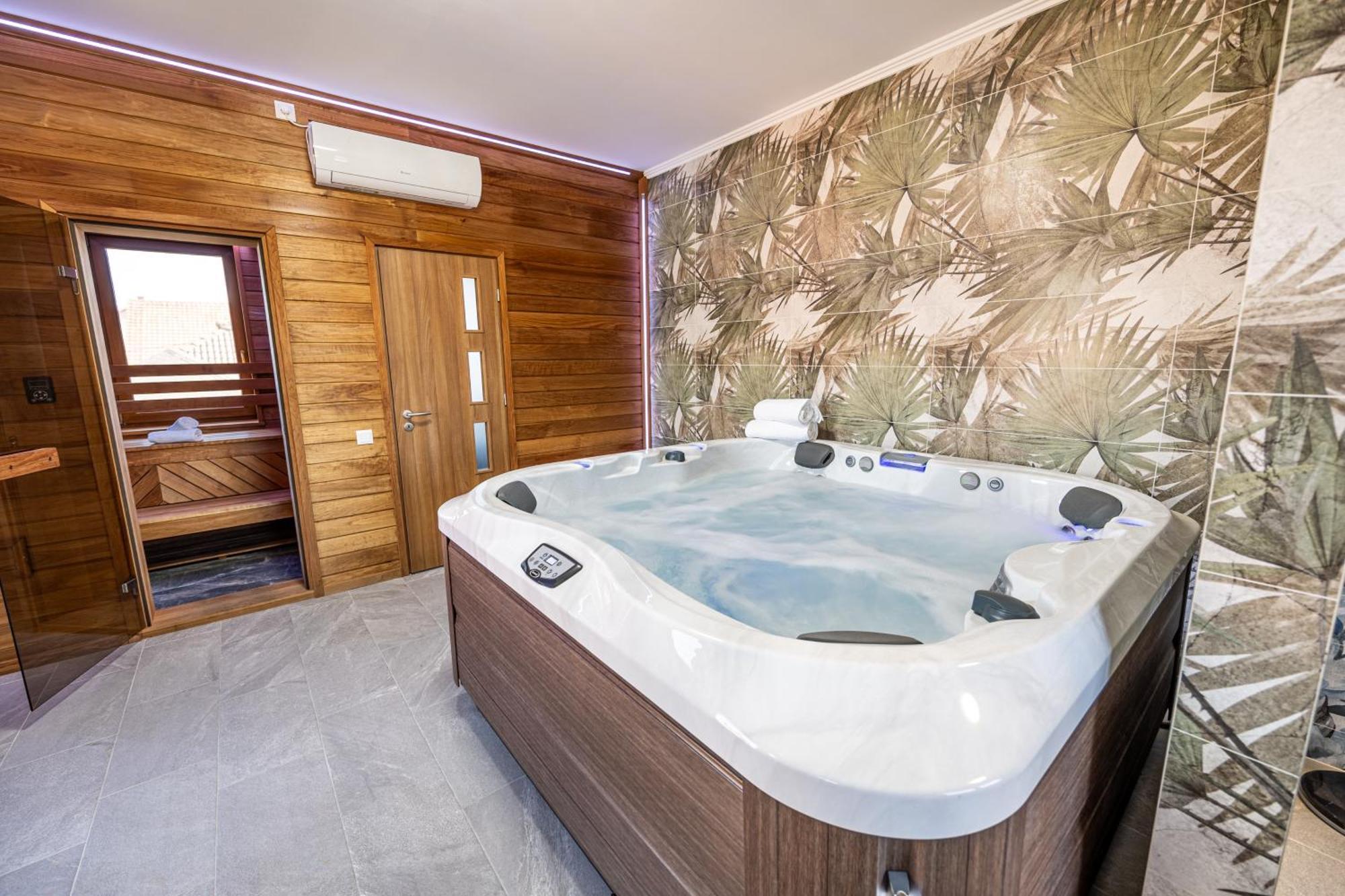 Voeroes Alom Panzio Bed and Breakfast Tiszakécske Buitenkant foto