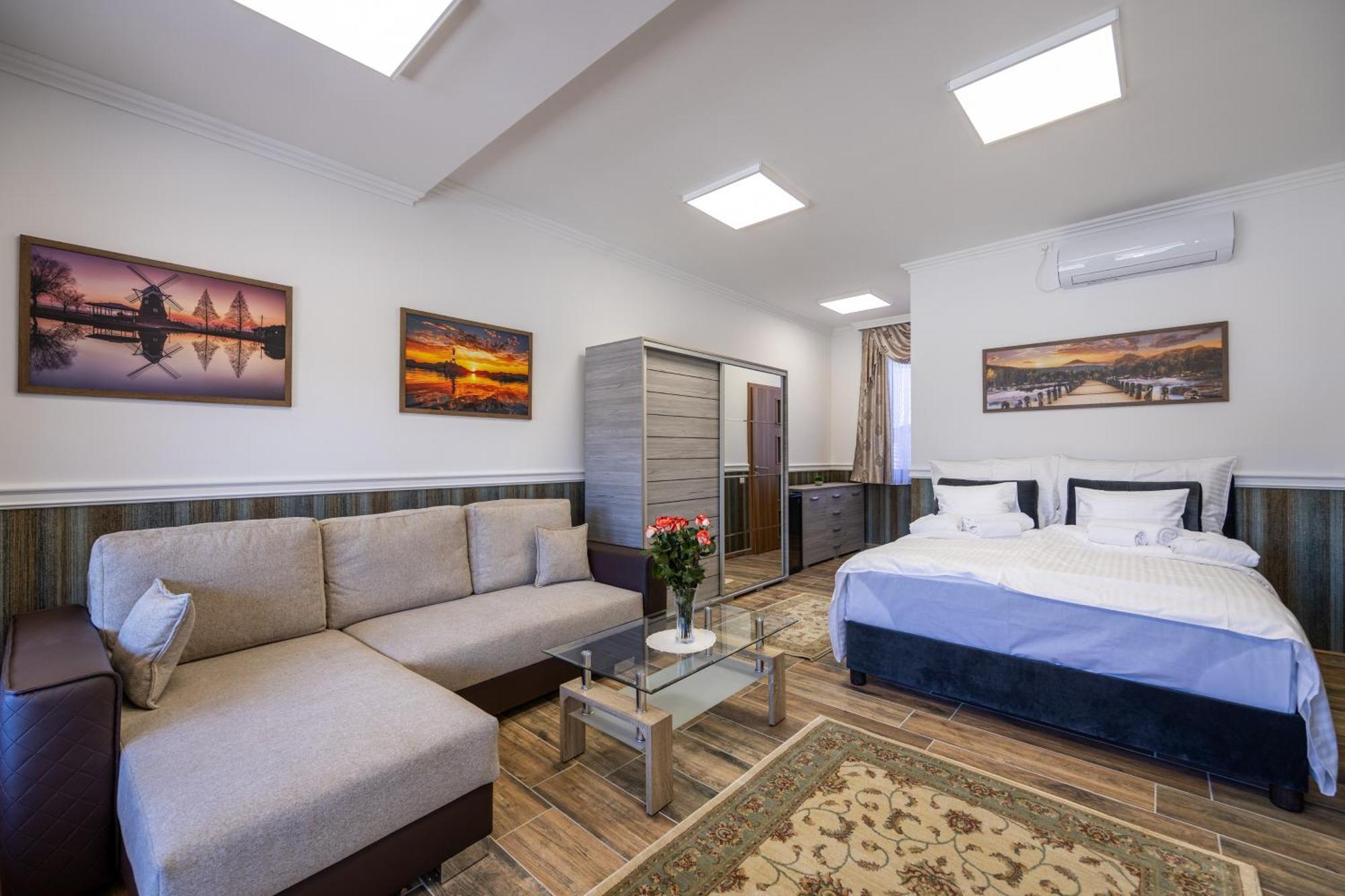 Voeroes Alom Panzio Bed and Breakfast Tiszakécske Buitenkant foto